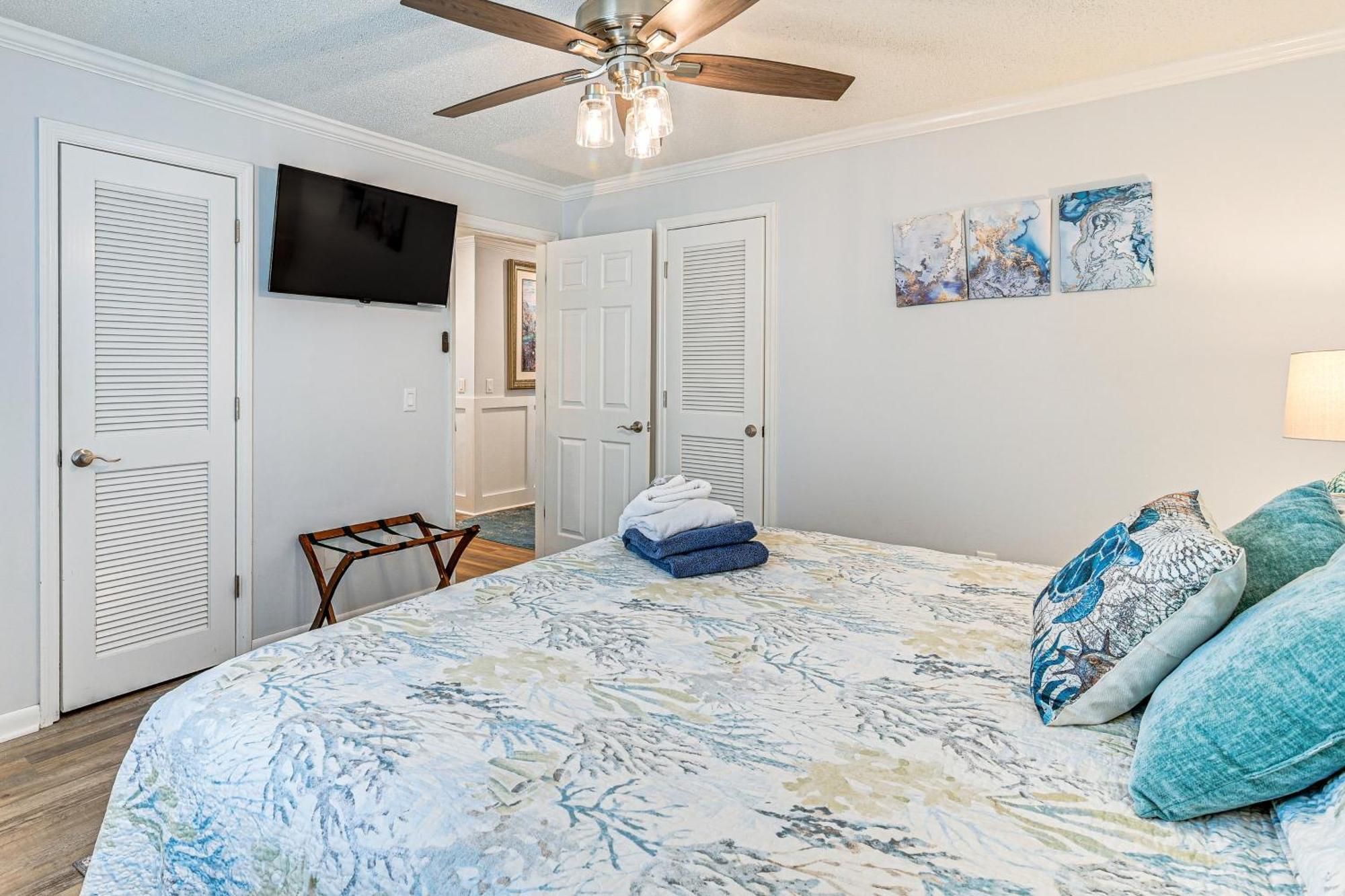 On-The-Beach Escape Oceanfront In Surfside! Myrtle Beach Esterno foto
