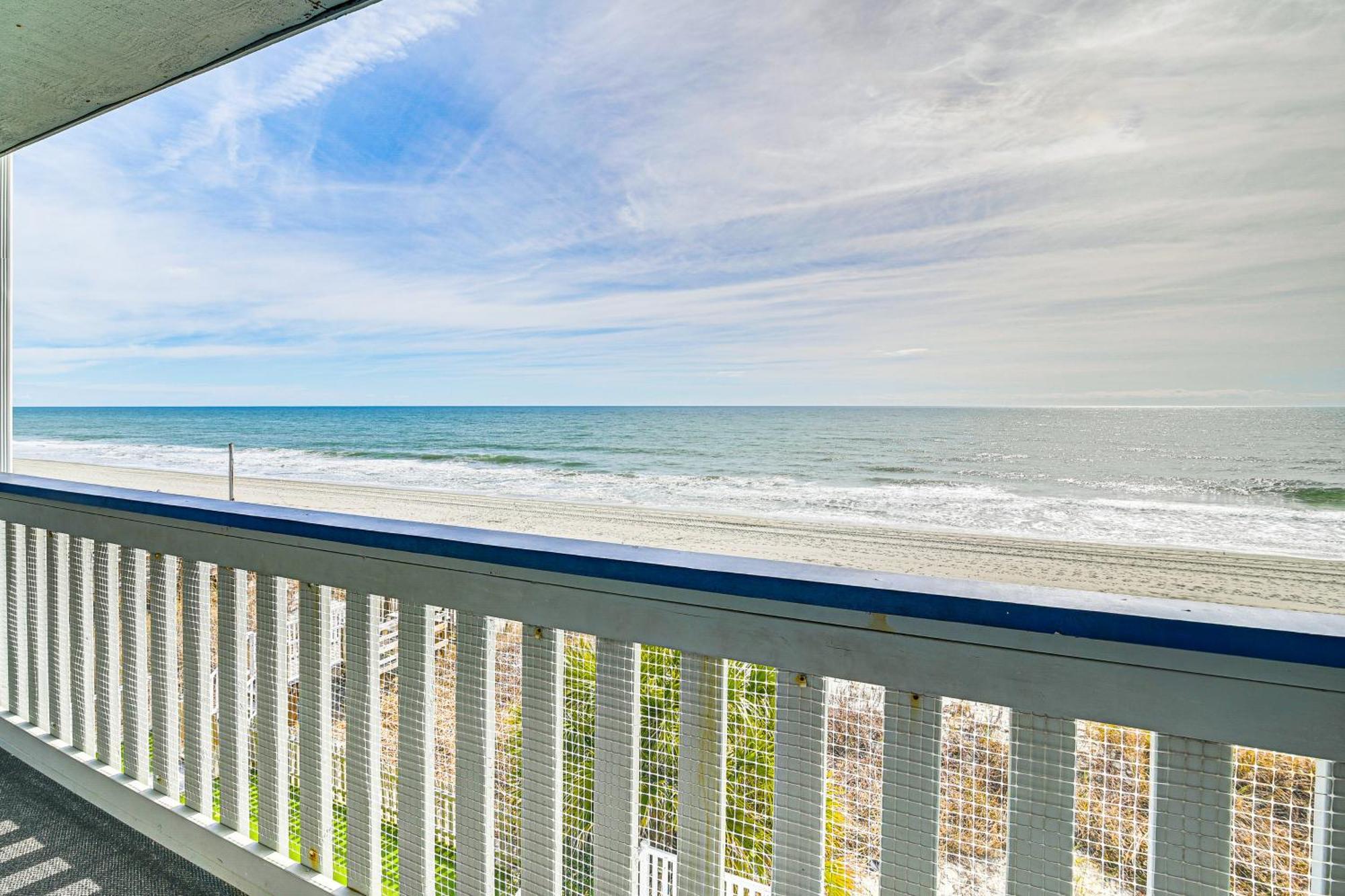 On-The-Beach Escape Oceanfront In Surfside! Myrtle Beach Esterno foto