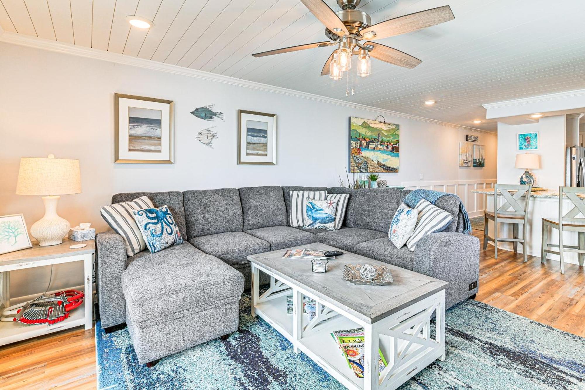 On-The-Beach Escape Oceanfront In Surfside! Myrtle Beach Esterno foto